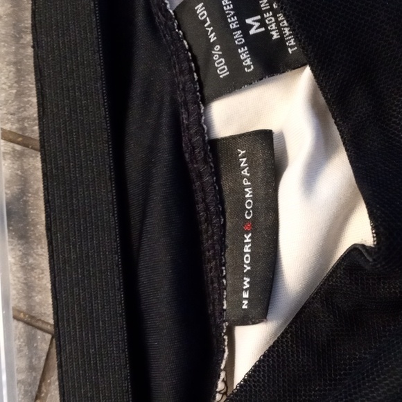 New New York & Company mesh party skirt medium or large - Picture 4 of 4